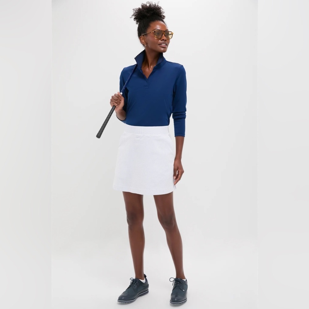Peter Millar Wicking White Golf Skort – Size 10
in excellent like-new condition